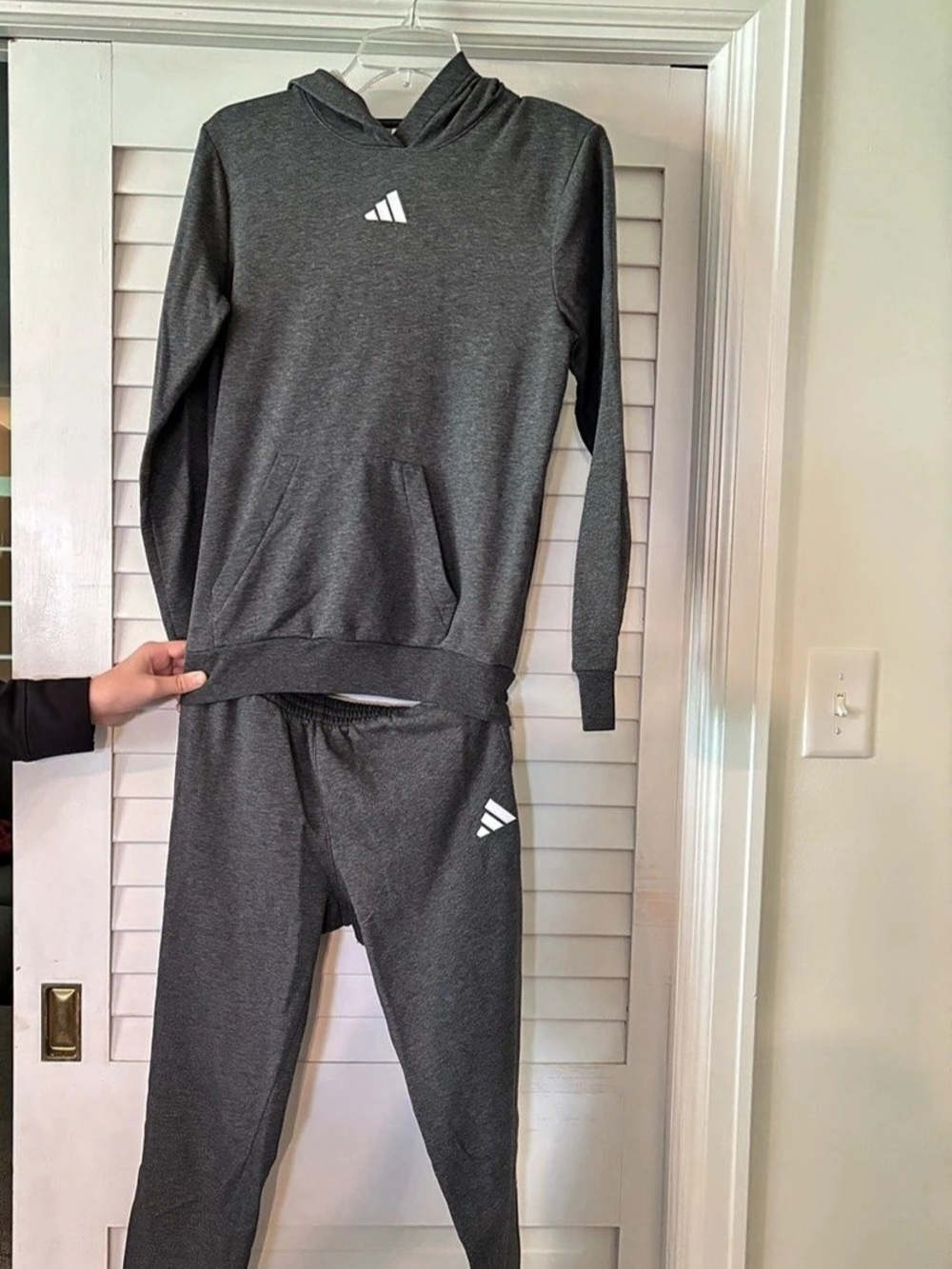 adidas Youth Essentials Fleece Hoodie and Jogger Set & Jogger Set Gray Large
